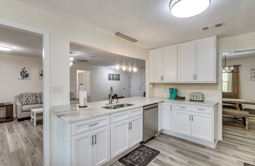 Florida Panhandle House | Spacious Milton Vacation Rental w/Pond On-Site