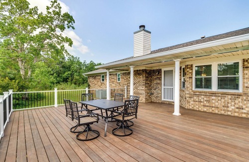 Florida Panhandle House | Spacious Milton Vacation Rental w/Pond On-Site