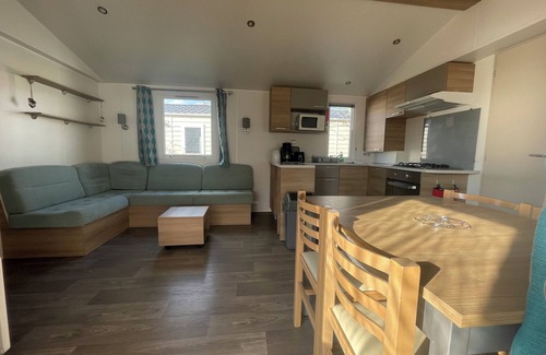Onzain House | Spacious mobile home for up to 8 people with wifi