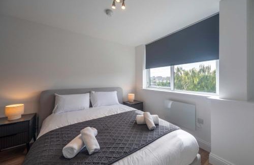 Gravesend Apartment | Spacious & Modern 1 Bedroom Apartment in Gravesend