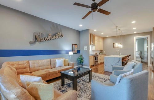Hadley - Washington House | Spacious & Modern: 2 Rooftops, Stage, Games & More