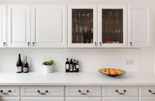 Brondesbury Park Apartment | Spacious Modern Family-sized Apartment with Terrace - New Listing
