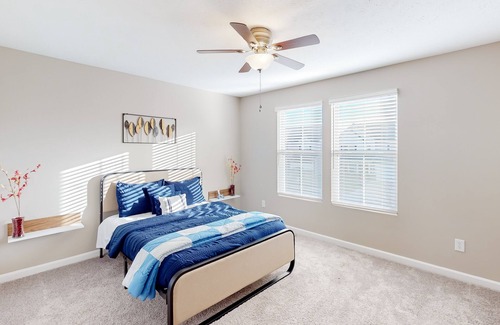 Columbus House | Spacious & modern home with office, enclosed backyard, & W/D - dog-friendly