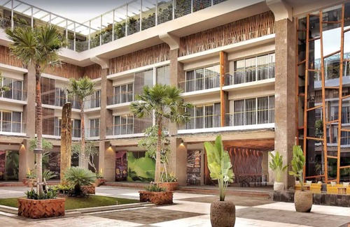 North Legian Apartment | Spacious Modern Suite with Free Minibar Items (T Sand Suite15)