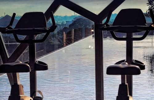 North Legian Apartment | Spacious Modern Suite with Free Minibar Items (T Sand Suite15)