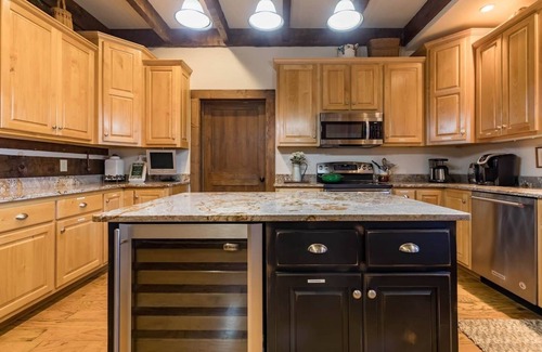 Clayton Cabin | Spacious Mountain Cabin with Sweeping Views