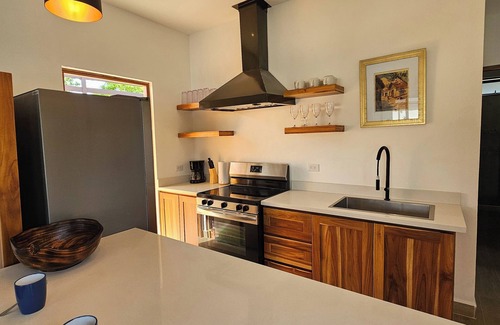 Villarreal House | Spacious Mountain View 8 Guests 2 Entire Homes
