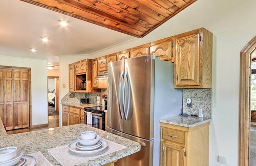 Murphy Cabin | Spacious Murphy Cabin w/ Fireplace + Large Deck!