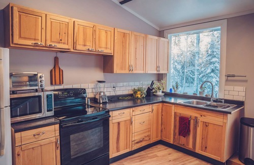Kalifornsky House | Spacious, newly renovated home in the forest; close to world famous fishing.