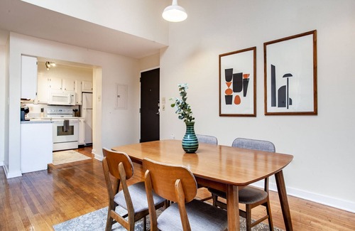 Old City Apartment | Spacious Old City Loft