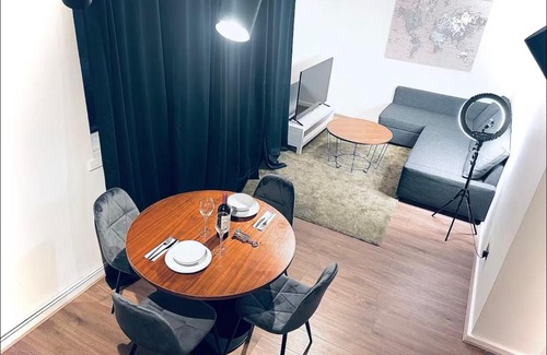 Haverstock Apartment | Spacious One Bedroom Apartment in Camden Town