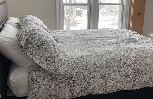 Midway House | SPACIOUS ONE BEDROOM IN HAMLINE-MIDWAY AREA