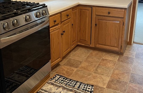 Midway House | SPACIOUS ONE BEDROOM IN HAMLINE-MIDWAY AREA