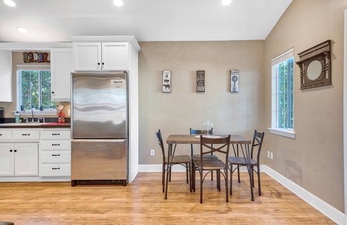 Santa Ynez House | Spacious One bedroom Guest House centrally located in the Santa Ynez Valley