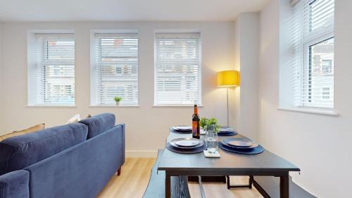 Roath Apartment | Spacious One Bedroom | WiFi
