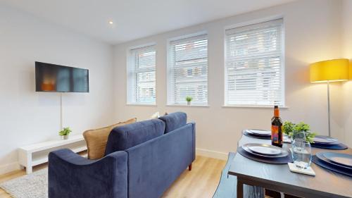 Roath Apartment | Spacious One Bedroom | WiFi