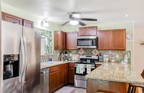 Kapoho House | Spacious Pahoa home with a fenced yard, washer/dryer, & fast WiFi