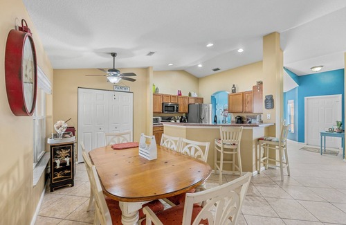 Port Saint Lucie House | Spacious Paradise House near Jensen Beach! With Game Room & Sunroom