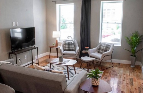 Pendleton Condo | Spacious Parkside Suites with Private Roof Deck!