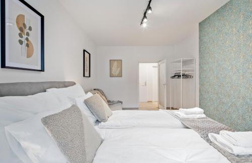 Penzing Apartment | Spacious & Peaceful 2 BR Apartment