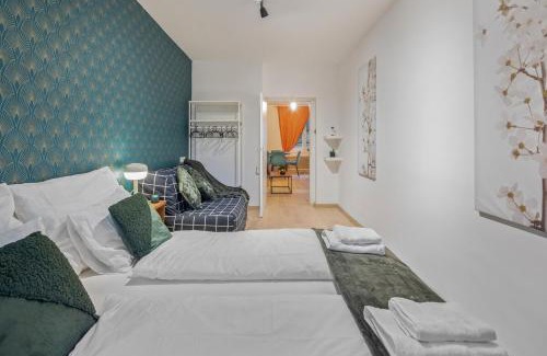 Penzing Apartment | Spacious & Peaceful 2 BR Apartment