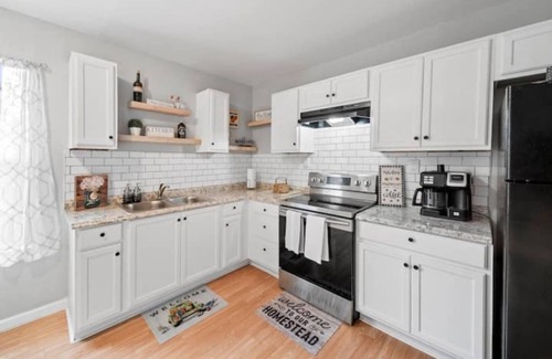 Highland Park House | Spacious, Peaceful Home Located Minutes From Downtown!