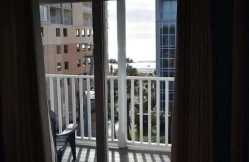 Crescent Beach Villa | SPACIOUS & PERFECT PLACE TO VACATION AT THE BEACH!