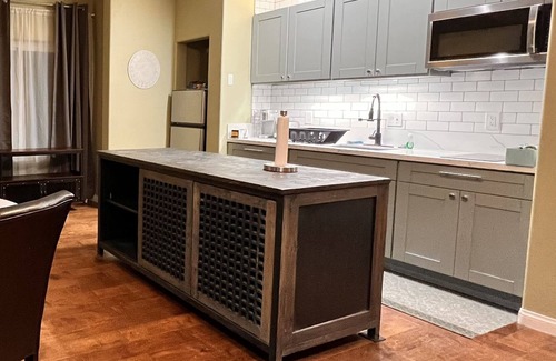 Kit Carson Apartment | Spacious Private 1BD Apt with private balcony and great views! Explore SD area!