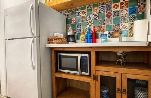 El Mirador House | Spacious, private, deluxe guest house; big yard, easy walk downtown
