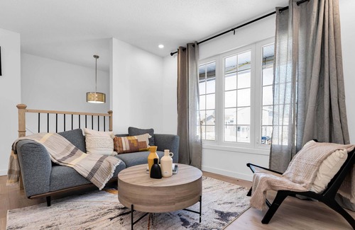 Downtown Gatineau House | Spacious Private Room6 with 1 Full Bed