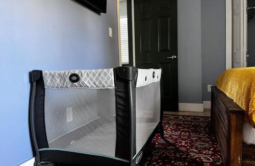 West End Apartment | Spacious, Quiet, Near Zoo, Stadium & Family Spots