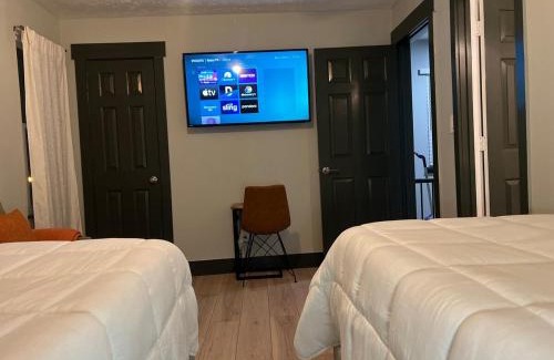 West End Apartment | Spacious, Quiet, Near Zoo, Stadium & Family Spots