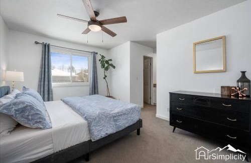 Barnum West House | Spacious Ranch Near Red Rocks W Hot Tub