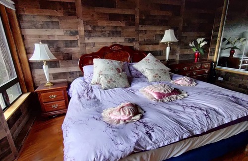 Los Gatos House | Spacious Redwood Forest Retreat Stunning View 45acre WiFi