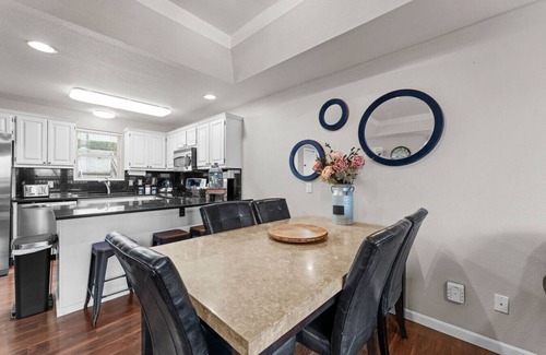 Branson West Condo | Spacious remodel 5 mn-SDC, 10 mn-Lake, 2BR 2.5BA