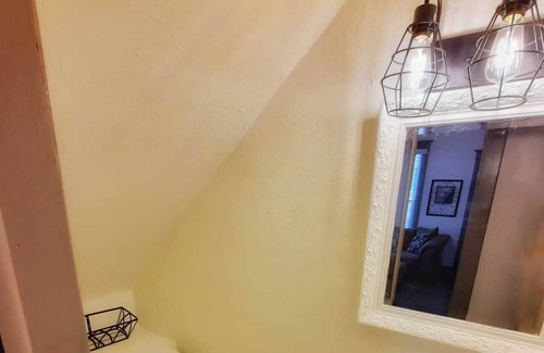 Palmyra House | Spacious remodeled Victorian home, close to downtown Palmyra!