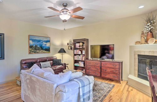 Skyway House | Spacious Retreat ~ 5 Mi to Garden of the Gods