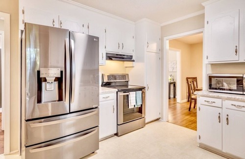 Anderson House | Spacious Retreat Near Lake Hartwell, Clemson & Greenville!