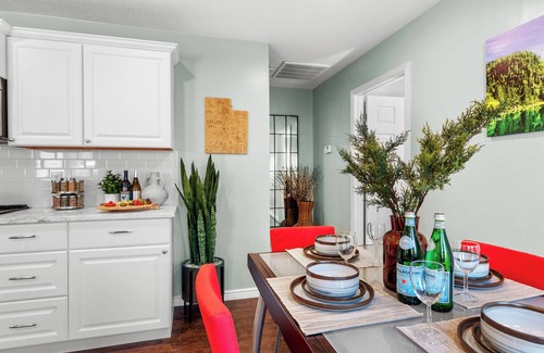 Sugar House House | Spacious Retreat, 4 Br/3 Full Ba, Pet-Friendly, Longer Stay Welcome, HotTub