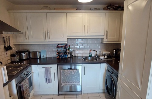 Inchicore Apartment | Spacious Riverside 1Bd in Bustling Village