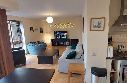 Inchicore Apartment | Spacious Riverside 1Bd in Bustling Village