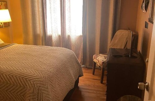Harbor House | Spacious Room Central to Everything