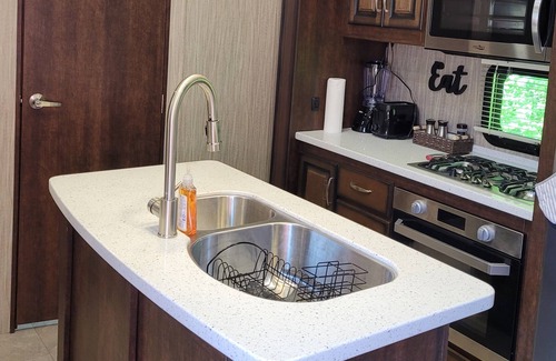 La Follette House | Spacious RV near ATV trails