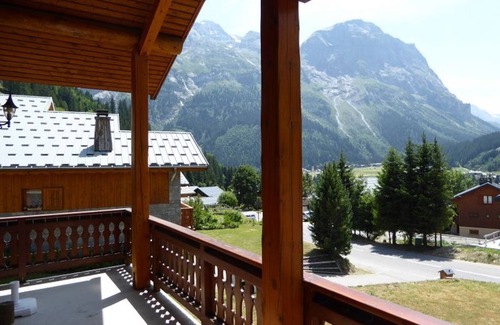 Pralognan-la-Vanoise Ski Chalet | Spacious Sunny Chalet, Ski-In/Ski-Out, Near Slopes, Stunning Terrace and Modern Amenities