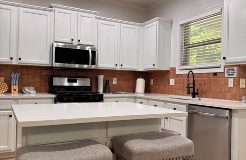 Lawrenceville House | Spacious, Safe, Luxurious, Family-Friendly, 4-Bedroom House 2 miles from I-85