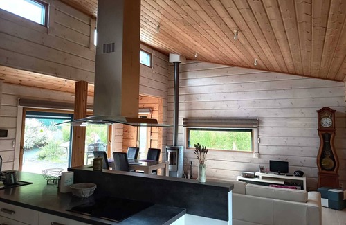 Elliant Ski Chalet | Spacious Scandinavian Chalet in the heart of Finistère!