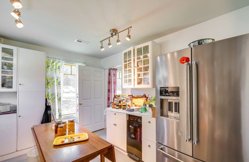 Shook House | Spacious & Secluded Shook Home w/Private Hot Tub!