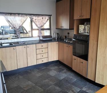Berea Apartment | Spacious Self catering flat Berea