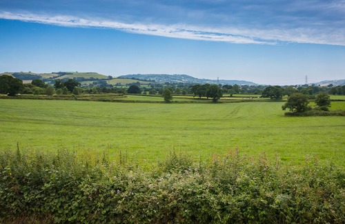 Bridport House | Spacious self contained holiday cottage accommodation near the Jurassic Coast
