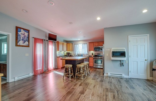 Sheboygan House | Spacious Sheboygan Home w/Grill & Fire Pit!